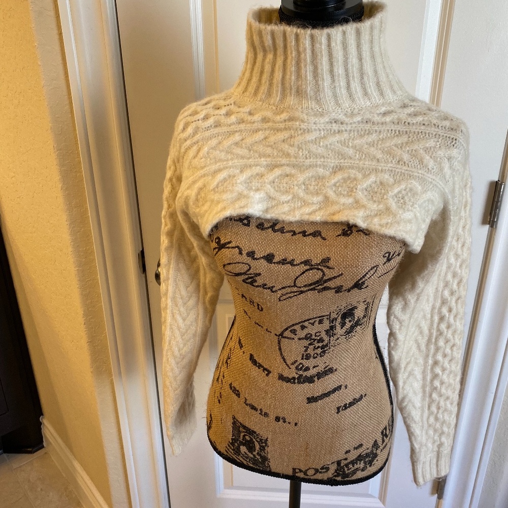 Beige crop sweater